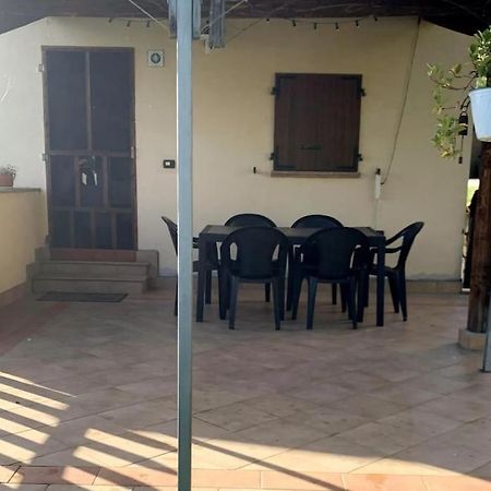 Villa Colferraio 23 Dove L'Accoglienza E Di Casa! Matelica Exterior foto