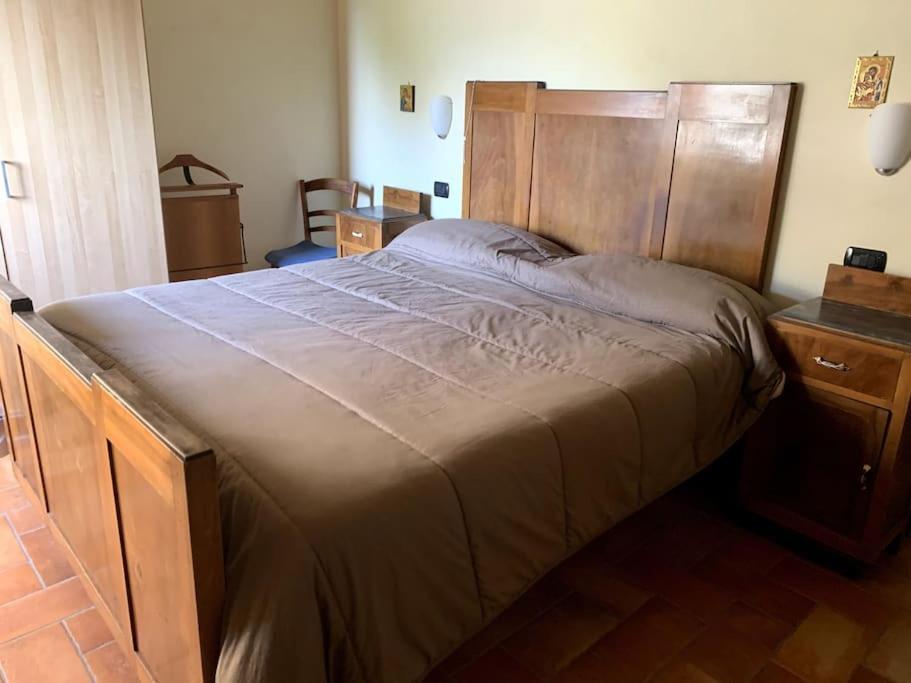 Villa Colferraio 23 Dove L'Accoglienza E Di Casa! Matelica Exterior foto